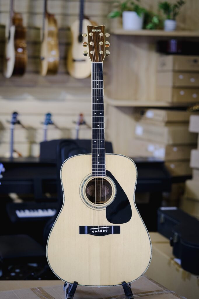 Yamaha FG-300D - Nhạc cụ Vĩnh Phúc